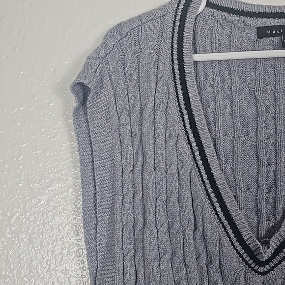 Haute Monde Junior's Small Black/Gray V-Neck Sweater Vest - Picture 3 of 7